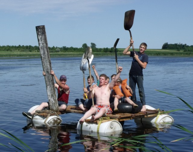 "Oars" now became sails!