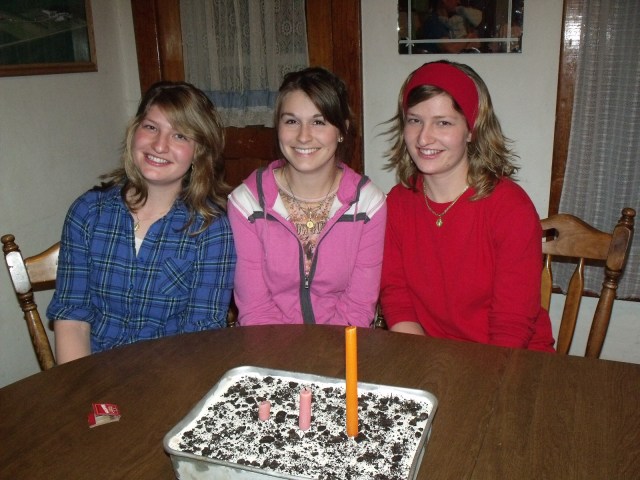 Marisa, Jessica and Silvana share the same birthday!