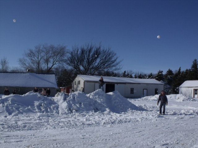 A little exercise during the party; there are 3 snowballs flying at me here.