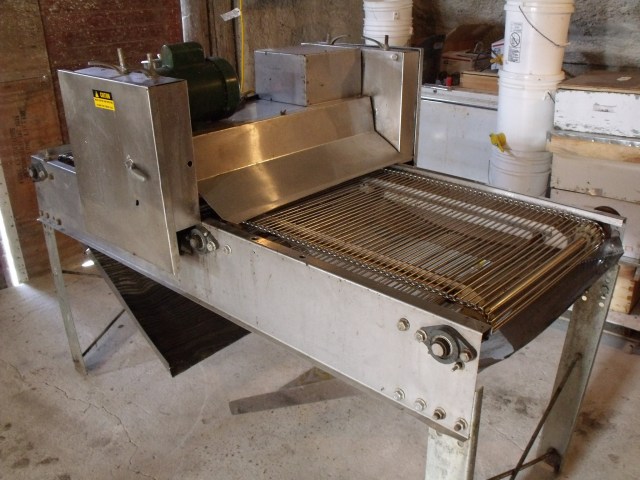 Our Dakota Dunnick Wax Decapper. 