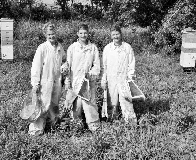 Maggie, Marisa and Silvana getting ready to work.