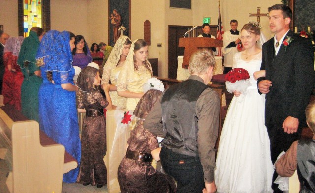 Go in peace to love and to serve the Lord!