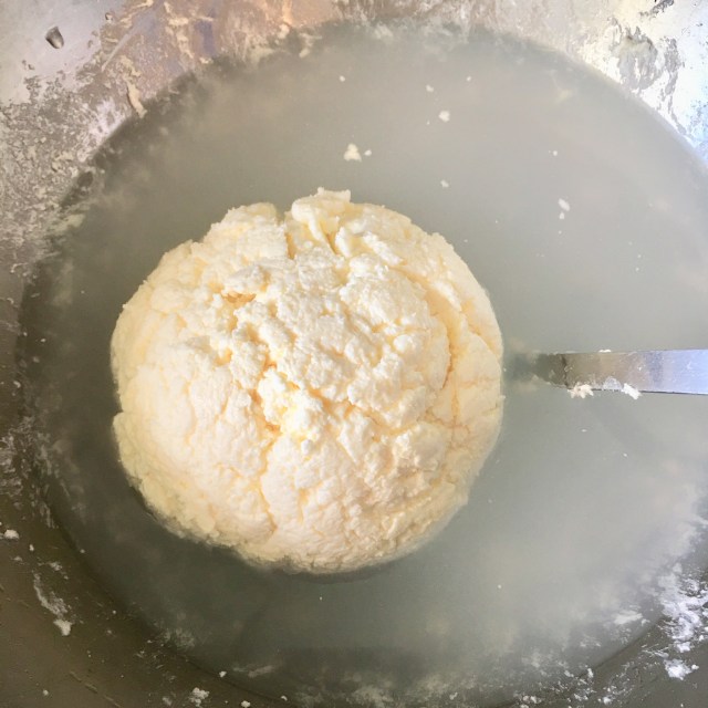 1580D495-77B9-48FA-9413-220F7EFBDFB6